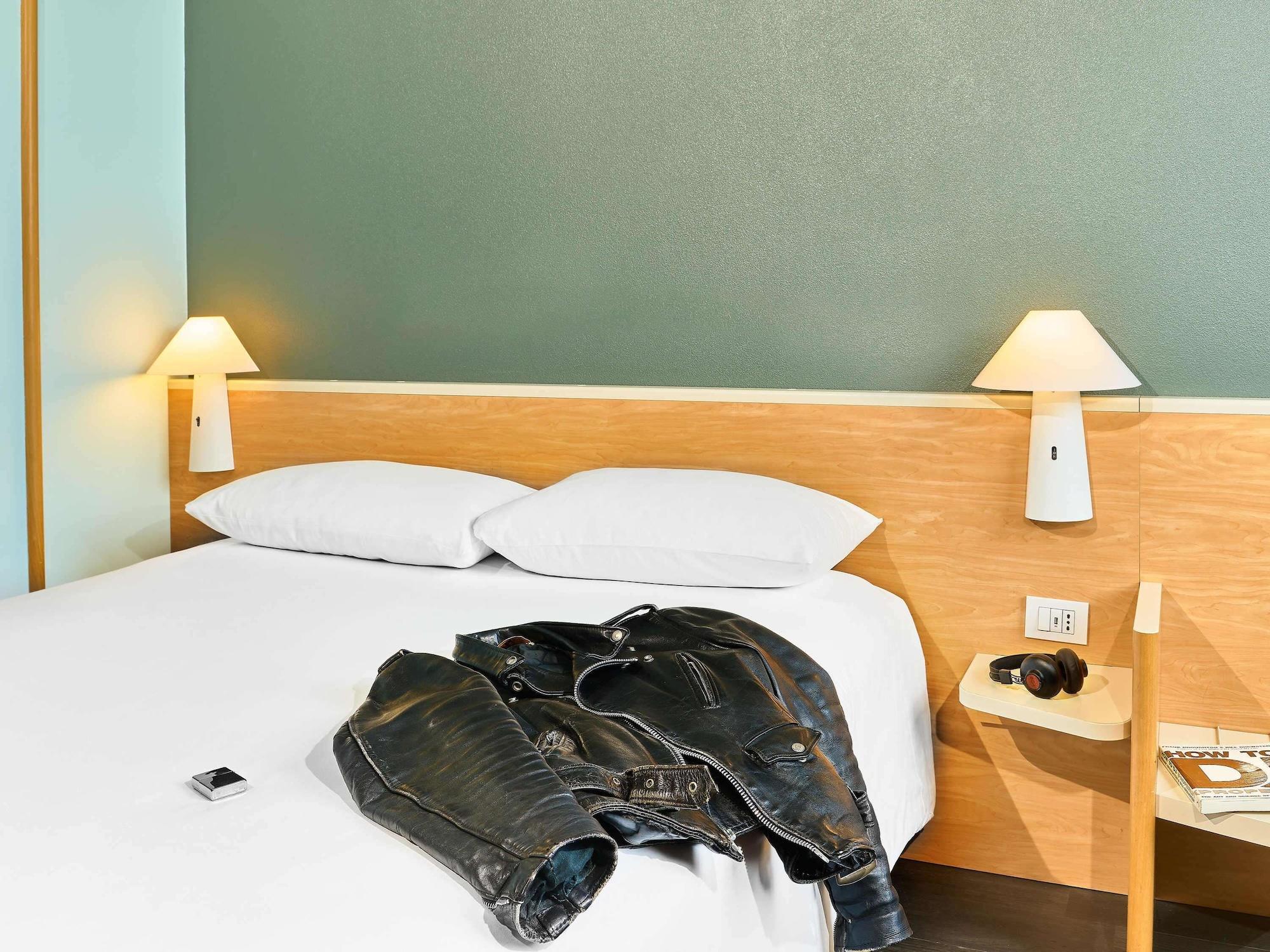 קמפי ביסנציו Hotel Ibis Firenze Prato Est מראה חיצוני תמונה